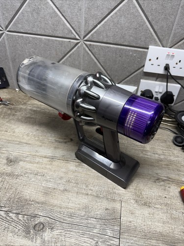 Dyson v11 outsize main - dyson,