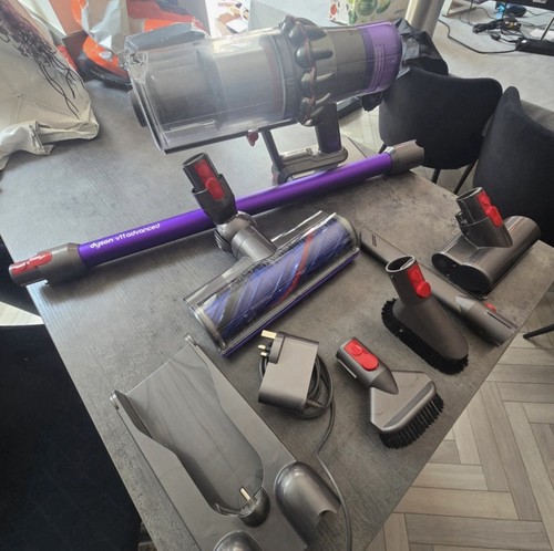 Dyson v11 advanced - dyson,